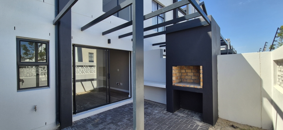 To Let 2 Bedroom Property for Rent in Sandown Western Cape